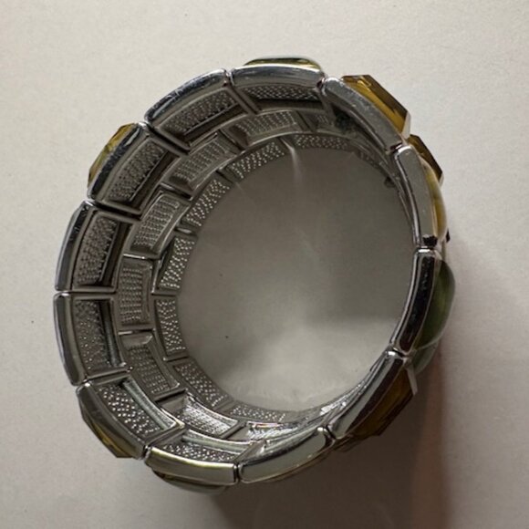 multi-row cuff bracelet featuring a bold and earthy design - Picture 2 of 3